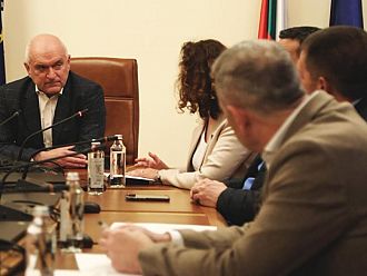 Премиерът увери: Няма непосредствена заплаха за националната сигурност на България