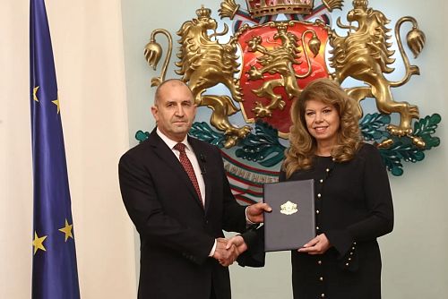 Румен Радев представи новия кабинет пред президента Йотова