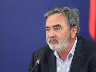 Доц. Кунчев: Опитваме се да дадем този отдушник, който крие най-малко рискове