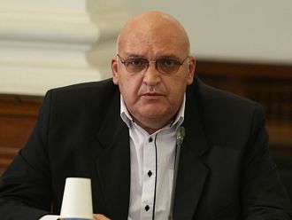 Д-р Брънзалов: Масовата ваксинация би трябвало да започне от март