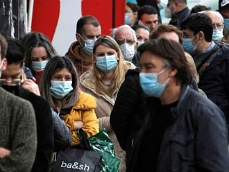 В Испания протестират срещу закона за задължителни маски и на открито