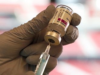 Британските учени се карат, 7 починали от тромбоза след ваксина на 