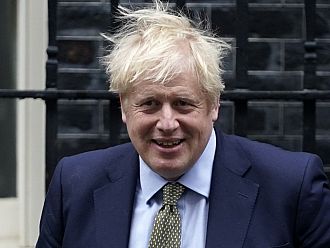 Критики срещу плановете на Лондон за Covid паспорти