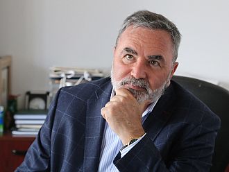 Доц. Кунчев: Вероятно ще се наложи мерките да продължат до края на май