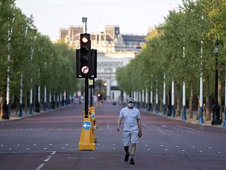 Подробности за пътуването от Великобритания в чужбина на „светофарен принцип“