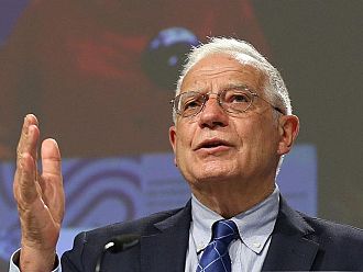 Борел: Да се изземат руските резерви в полза на възстановяването на Украйна