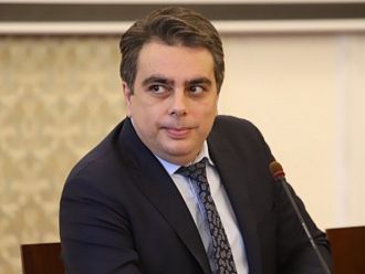 Василев: 50% намаление на акциза на горивата няма да има