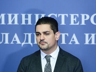 Спортът се нуждае от специалист, а министърът не е , няма и капацитет