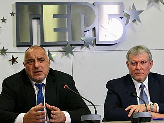 ГЕРБ отива на изборите в коалиция със СДС