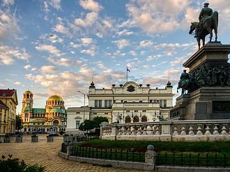 След вота на недоверие — три възможни сценария