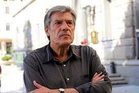 Доц. Антоний Гълъбов: Радев се готви за избори напролет