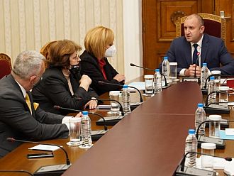 И Мая Манолова ще подкрепя кабинет на ИТН и ДБ (видео)