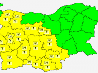 Жълт код за дъжд и гръмотевици в 15 области