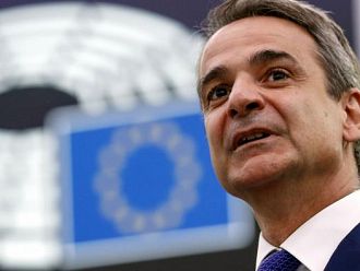 Премиерът на Гърция обяви повишаване на минималната заплата и пенсиите от догодина