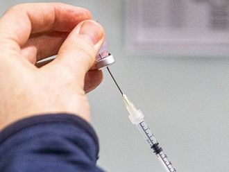 Доставят се ваксини в пострадалите карловски села