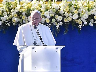 Папа Франциск: Войната между Русия и Украйна е световна война