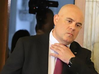 Главният прокурор Иван Гешев за освободения шофьор, убил момиче: Бесен съм!