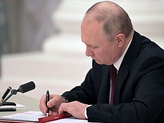  Путин подписа указ за поемане под руски държавен контрол на украинската АЕЦ 