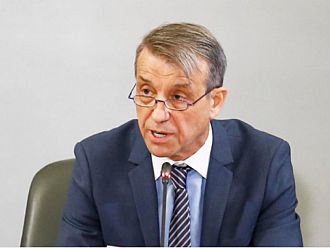 Професор Коста Костов: Трябва да внимаваме с освобождаването на мерките!