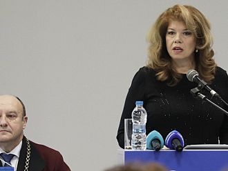 Илияна Йотова: България не е пред фалит, нямаме нужда от нов заем от МВФ