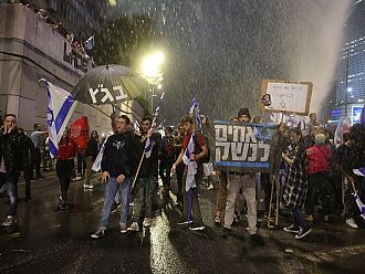 Израелски кметове започват гладни стачки пред офиса на премиера Нетаняху