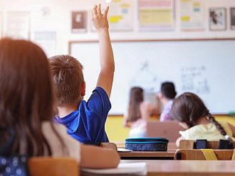 Властта одобри еднократната помощ от 300 лева за ученици