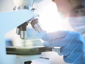 Учени обявиха обещаващ напредък за диагностика на болестта на Паркинсон