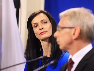 Експерти с коментар за бъдещето на кабинета „Денков-Габриел”