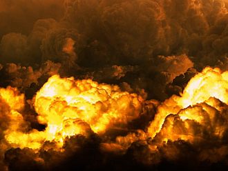 Жертва и 46 обгорени при експлозии на бензиностанция в Румъния