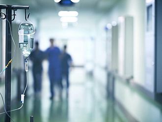 Тревожно: Общински, държавни и частни болници с апел