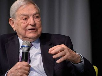 Джордж Сорос обеща 100 млн. евро за създаването на нова ромска фондация в Европа