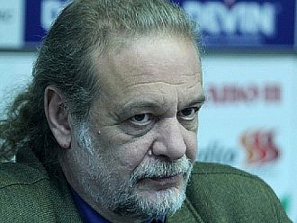 Евгений Дайнов, DW: Една шепа хора правят милиони, а останалите 90% съхнат от жажда или се давят в наводнения