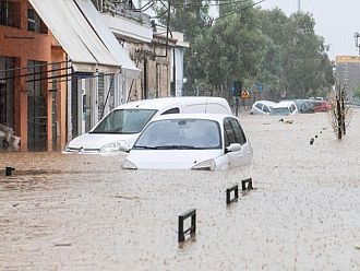 След потопа: Гръцките власти предупреждават за опасност от разпространение на зарази