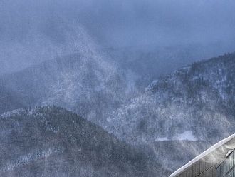 Бъдете нащрек в планините, мъгливо и ветровито е