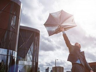 Идва захлаждане: Жълт код за силен вятър за 18 области