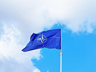 НАТО отправи остро предупреждение към Китай