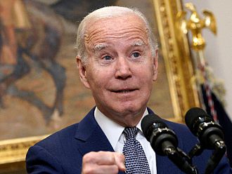 Байдън обясни слабото си представяне на дебата с Тръмп с умората от пътувания в чужбина