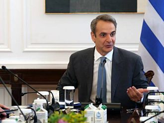 Гърция налага еднократен данък свръхпечалба върху производителите на ток през август и септември