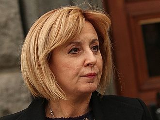 Мая Манолова предаде на министър Рашков доказателства за подслушване на политици 