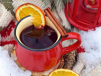 Греяно вино с канела, карамфил и цитрусови плодове срещу грипа