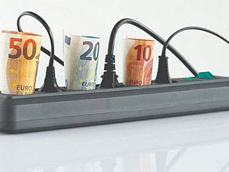 От 8 хиляди жалби за високите сметки за ток, само една е призната