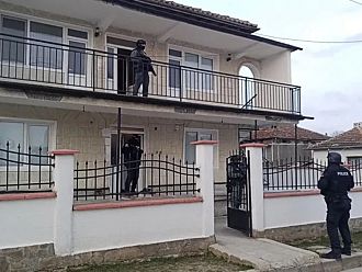 Акция срещу контролирания вот във Варненско, има задържани