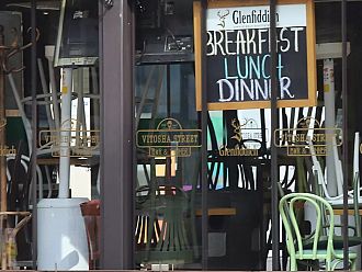 Ресторантьорите искат намаление на местните такси