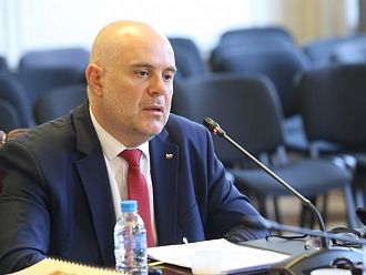 ВСС решава дали да прекрати правомощията на главния прокурор Иван Гешев