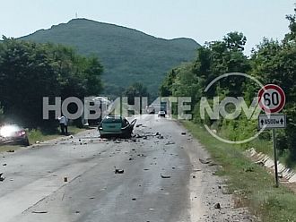 Верижна катастрофа затвори пътя София-Варна, загинаха мъж и жена