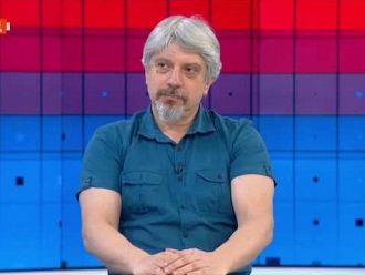 Проф. Витанов: В края на август по 1500 заразени дневно