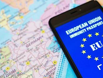 От 29 юли: Без карантина за ваксинирани при завръщане от „червена зона“