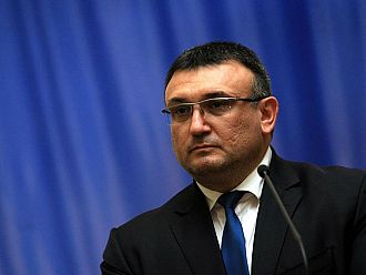 След COVID-19 Младен Маринов се пуска в депутатската битка