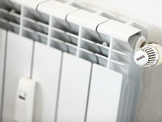 Добрев: Цените на тока и парното ще скочат с много от 1 януари