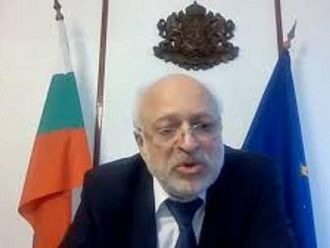 ГЕРБ питат Радев: Вие ли наредихте изгонването ни от сградата на НДК ?